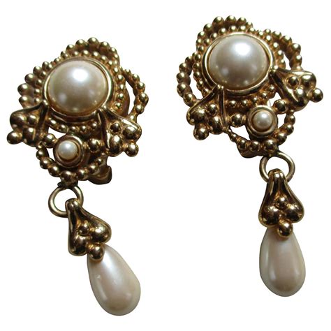 perle boucle d'oreille dior|Boucles d'oreilles .